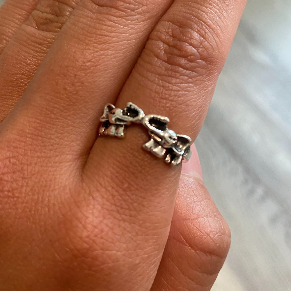 NWOT Silver Elephants Ring, Size 7
